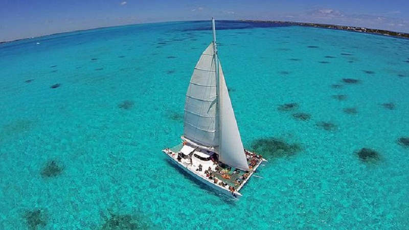 Isla mujeres en catamarán